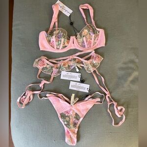 Women’s For Love & Lemons bra, panty, and garter set size M & S